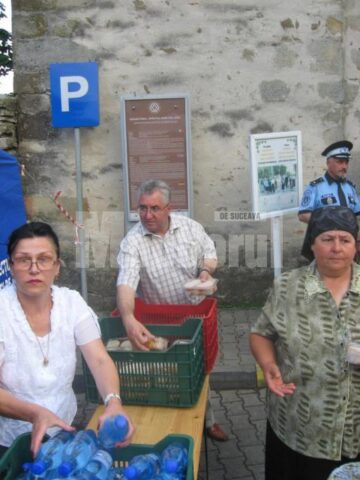 Ion Lungu și soția sa au împărțit 6.000 de sarmale