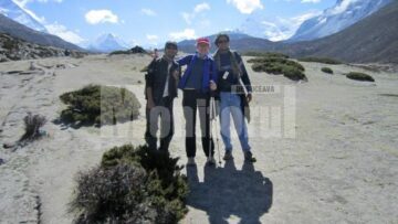 Prieteni noi pe Everest