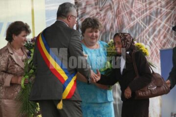 Ion Lungu a premiat 20 de cupluri care au împlinit 50 de ani de la căsătorie