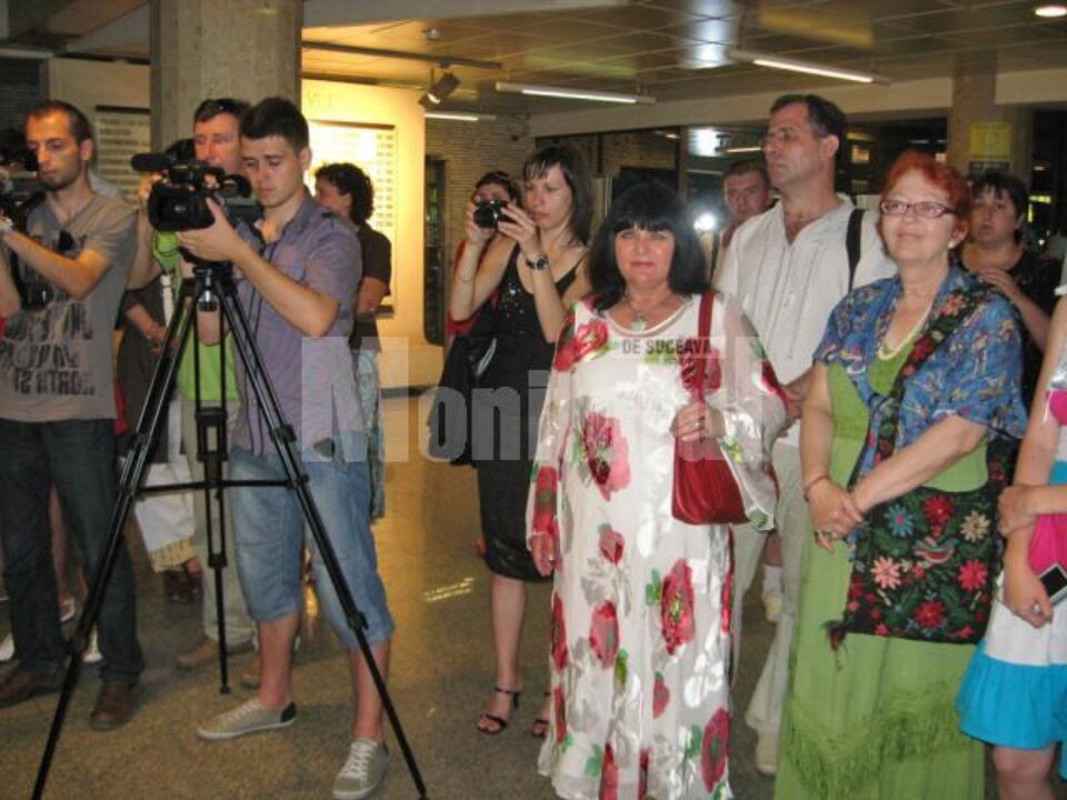 Participanți la vernisaj