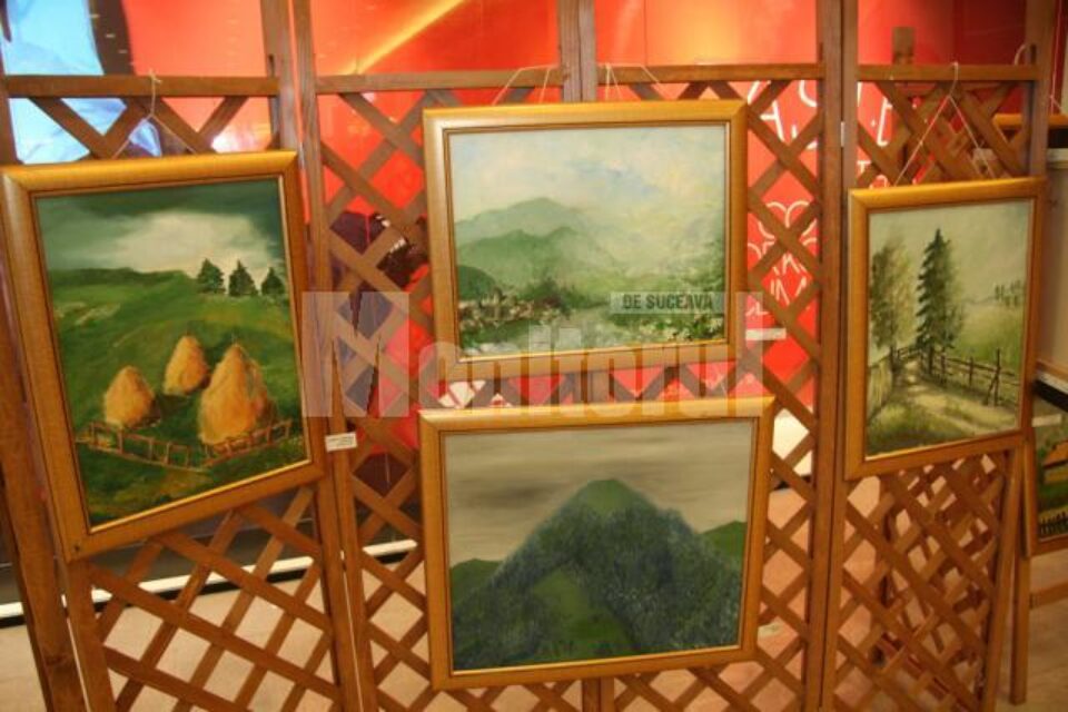 Tablouri realizate de elevi ai școlilor populare de artă din țară