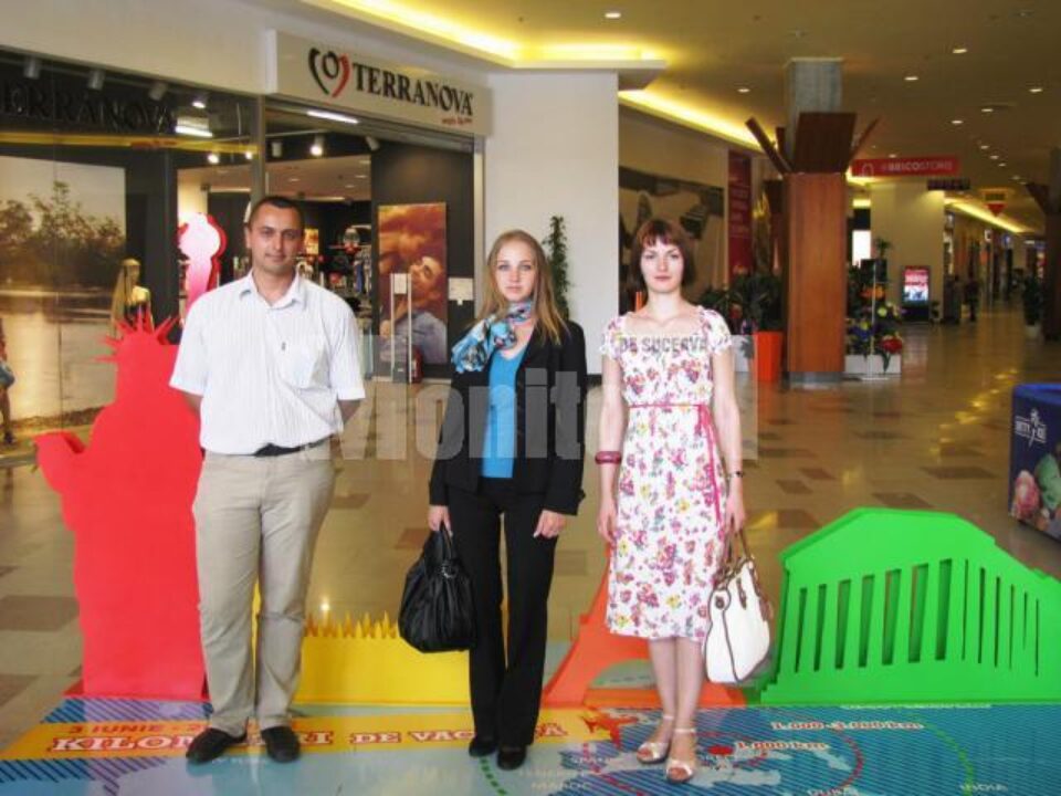 Trei dintre clienții Iulius Mall Suceava, premiați cu trei vacanțe de vis
