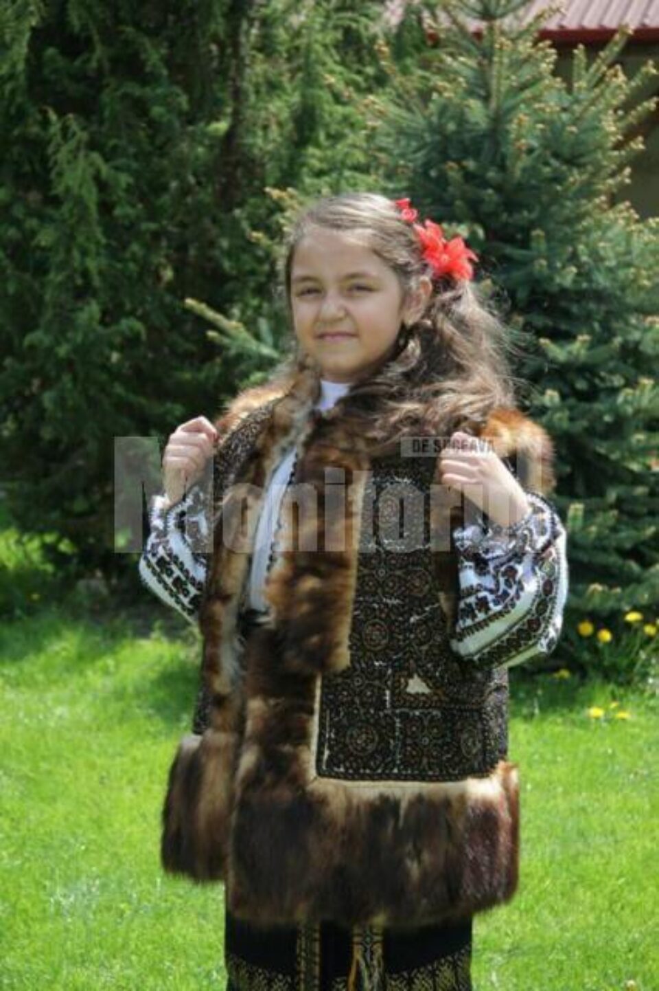 Adina Denisa își dorește să devină o cunoscută interpretă de muzică populară