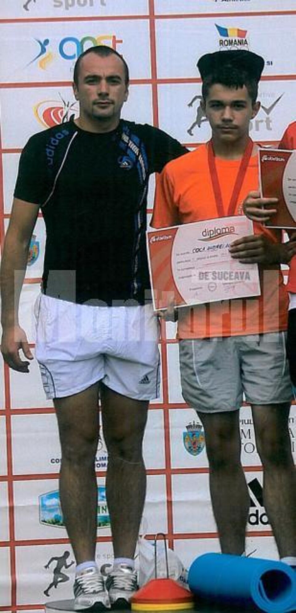 Antrenorul Bogdan Roșcăneanu, alături de vicecampionul Andrei Coca