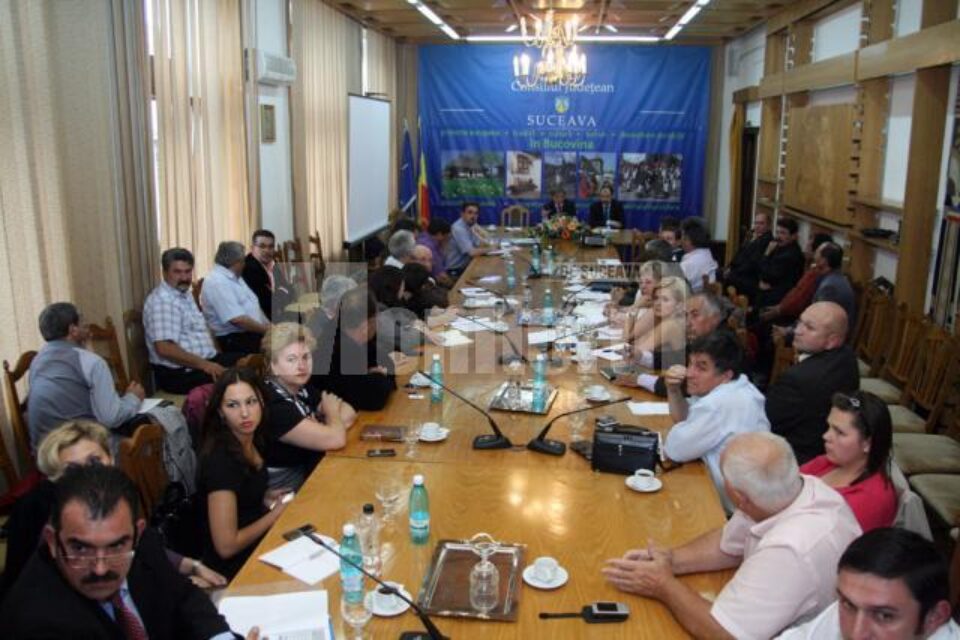 Comisarul european pentru agricultură Dacian Cioloș s-a aflat ieri într-o vizită de lucru în județul Suceava