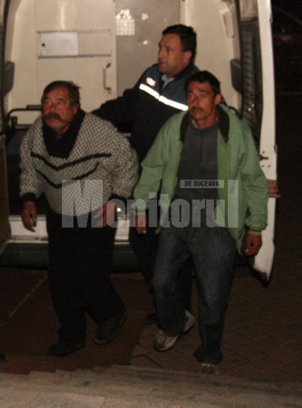 Marcu Rostaș (stânga), condamnat la șapte ani de închisoare și Neculai Mihai Rostaș (dreapta), condamnat la șase ani de închisoare Marcu Rostaș (stânga), condamnat la șapte ani de închisoare și Neculai Mihai Rostaș (dreapta), condamnat la șase ani de închisoare