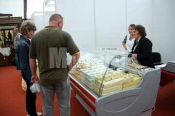 Produse tradiționale comercializate la Târgul „Bio Alimenta Bucovina”