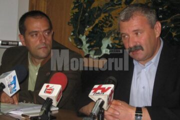 Mihai Mihețiu, șeful DS Suceava, și Valerian Solovăstru, directorul RNP