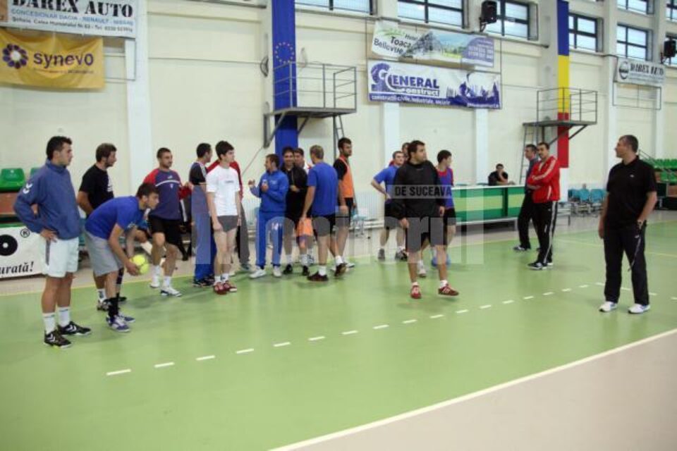 Sucevenii s-au reunit aseară, cu trei noutăți în lot