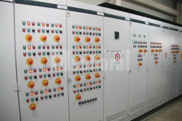 Panouri de control a instalațiilor de filtrare