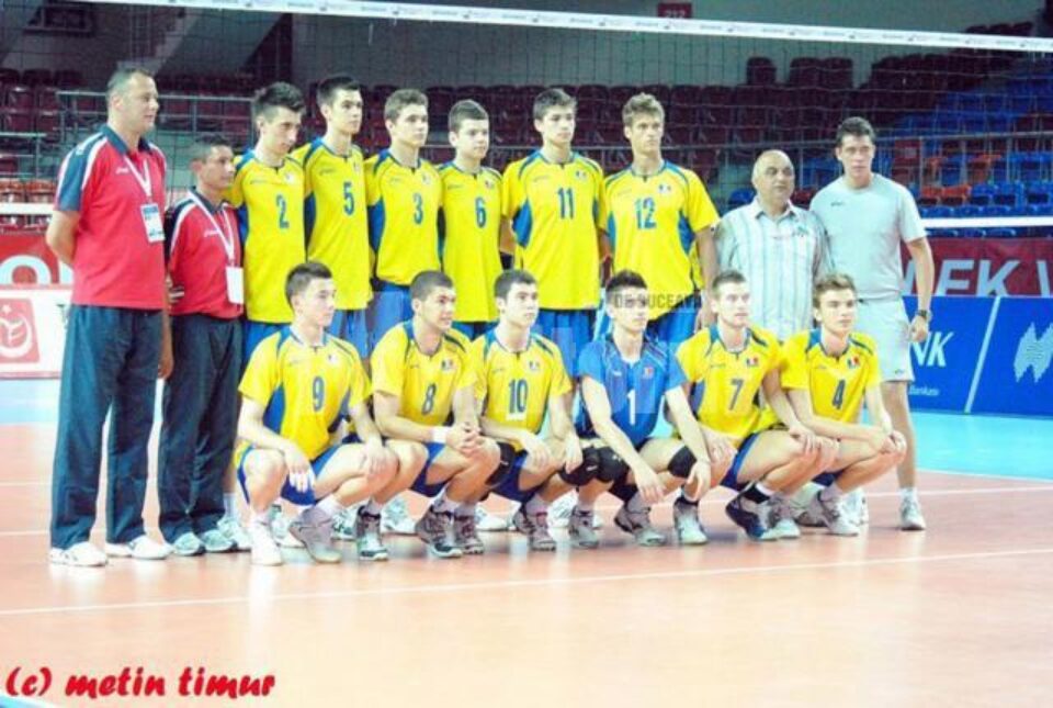 Lotul de cadeți al naționalei de volei, care a obținut bronzul la Balcaniadă