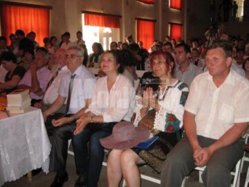Consulul general Vasyli Boeciko și d-na Nadia Boeciko, invitați de seamă la spectacol
