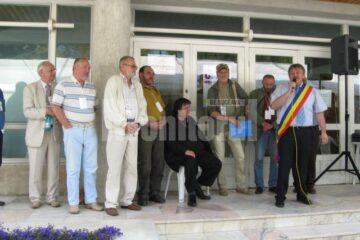 Festivitatea de deschidere a avut loc în fața Muzeului Obiceiurilor Populare din Bucovina