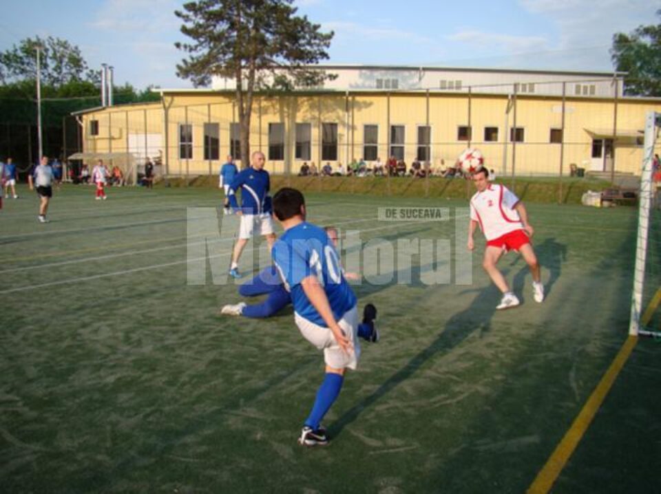 Prima ediție a Campionatului Bugetarilor a adunat la start zece formații