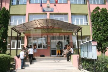 Centrul de concurs nr 2 de la Școala Miron Costin Suceava