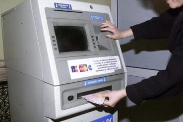 Bancomat. Foto: mytex.ro