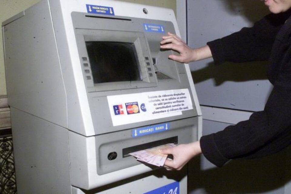 Bancomat. Foto: mytex.ro