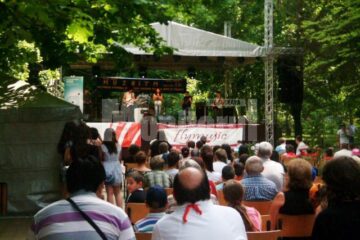 Festivalul Național de Interpretare Vocal Instrumentală a Muzicii Ușoare pentru Copii și Tineret