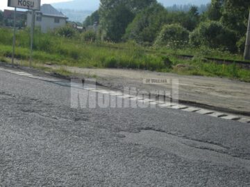 Gropi și la intrarea în Roșu, după Vatra Dornei