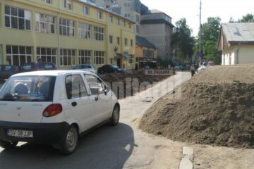 Lucrările de termoficare de lângă sediul Ambulanței întârzie autosanitarele la solicitări