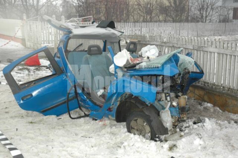 Autoturismul Fiat a fost proiectat înapoi în jur de zece metri
