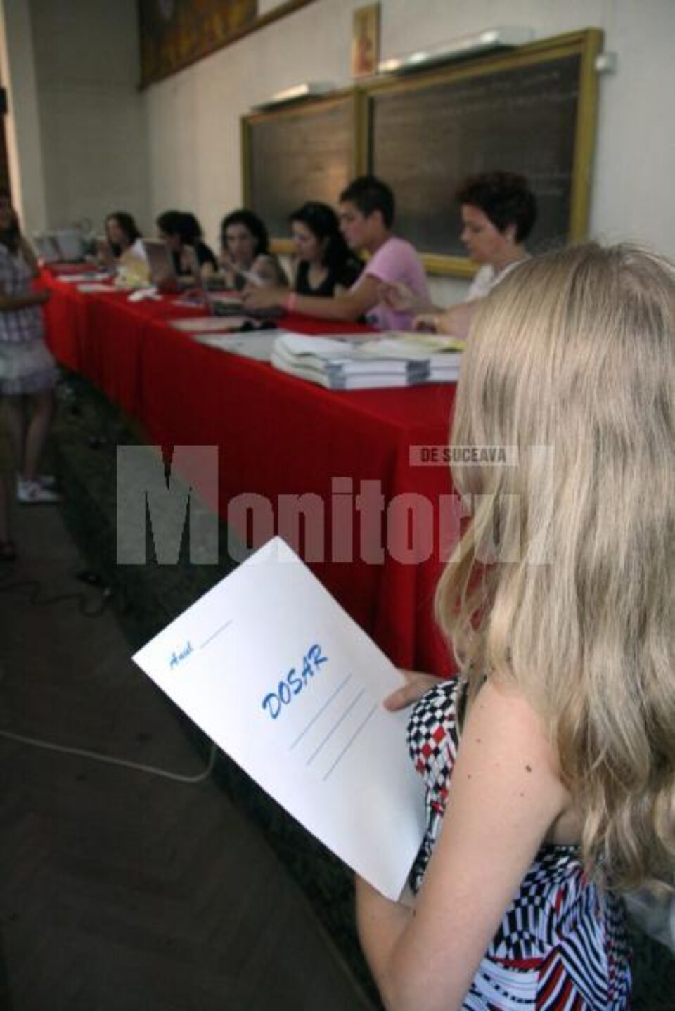 Pentru facultățile cu cursuri la zi au fost depuse peste 2.000 de dosare de admitere