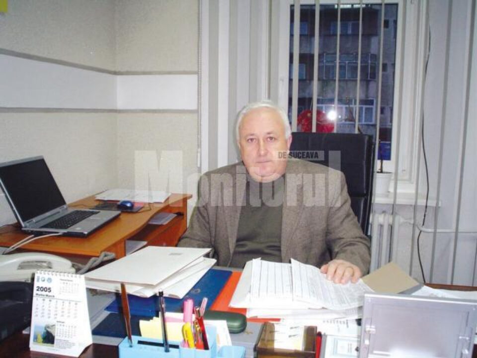 Nistor Tătar are 55 de ani și este director al SC Servicii Comunale SA Rădăuți