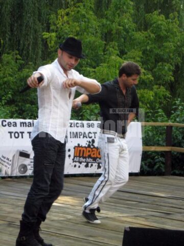 Ro-Mania în concert la Muzeul Satului
