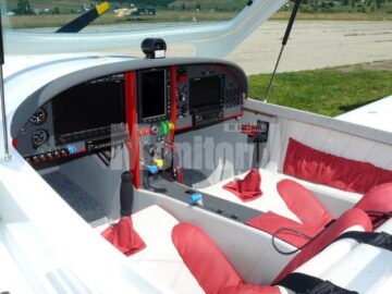Spectacol în aer la aerodromul de la Floreni