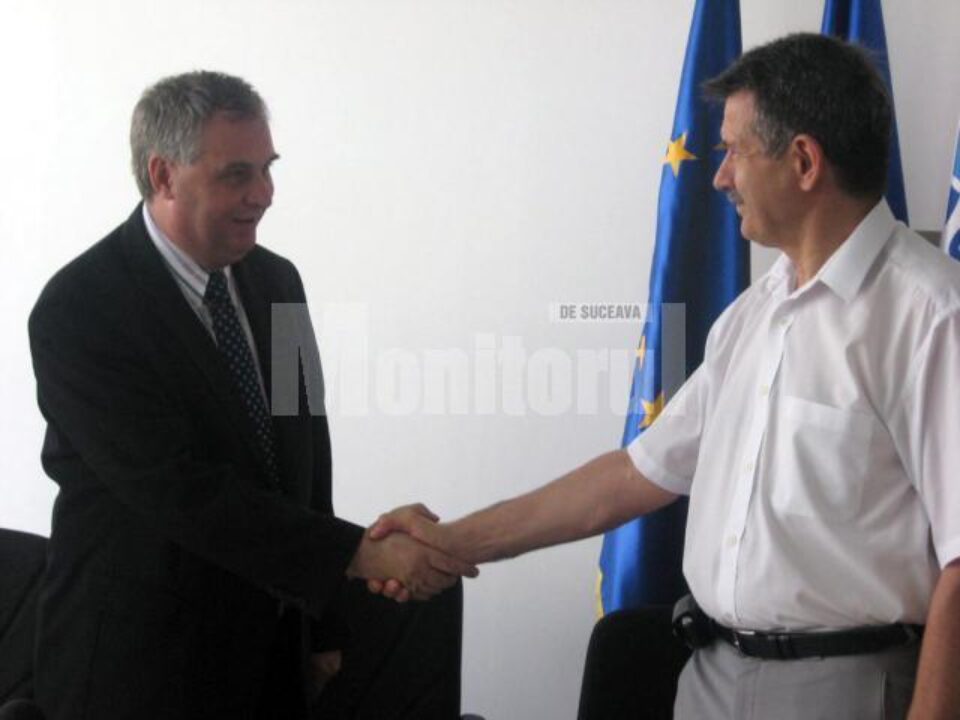 Ministrul Valerian Vreme și rectorul USV Adrian Graur
