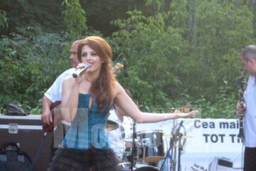 Diana Bișinicu, în concert la Muzeul Satului Bucovinean