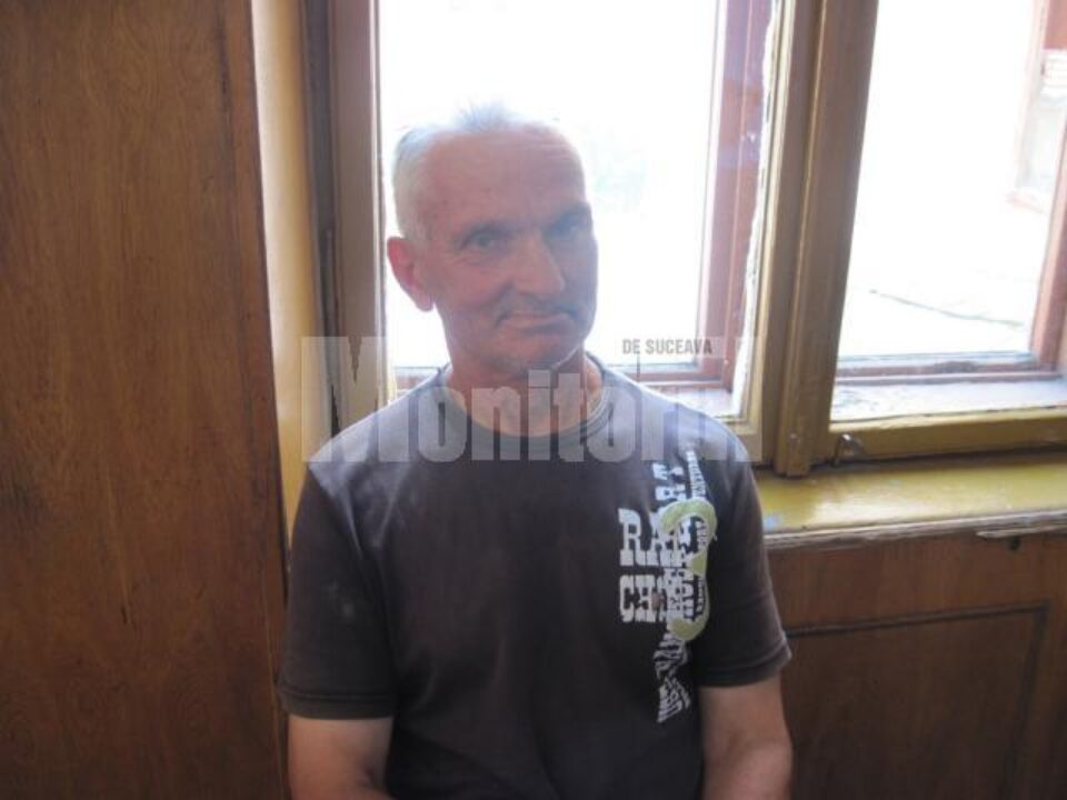 Mihai Bodnar, de 72 de ani, a primit interdicția de a părăsi localitatea