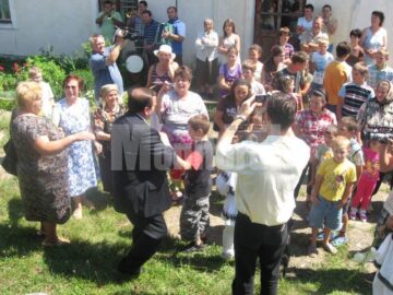 Trenul de epocă a fost întâmpinat cu fanfară