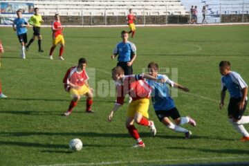 Echipa judetului Suceva echipament albastru a câștigat pentru prima data trofeul
