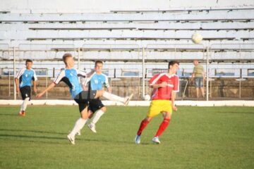 Echipa judetului Suceva echipament albastru a câștigat pentru prima data trofeul