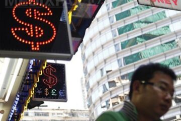 S&P a redus vineri seară, pentru prima dată, ratingul AAA al SUA, la AA+ Foto: MEDIAFAX