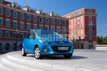Mazda2