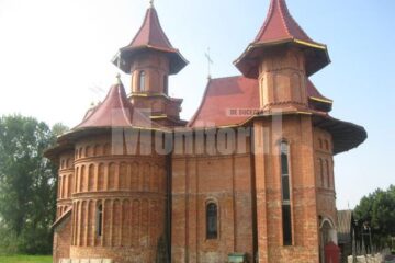 Biserica spartă de hoți