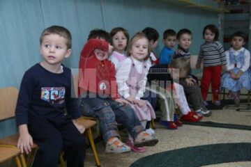 În grădinițele din județ vor funcționa din toamnă 1.217 grupe de preșcolari