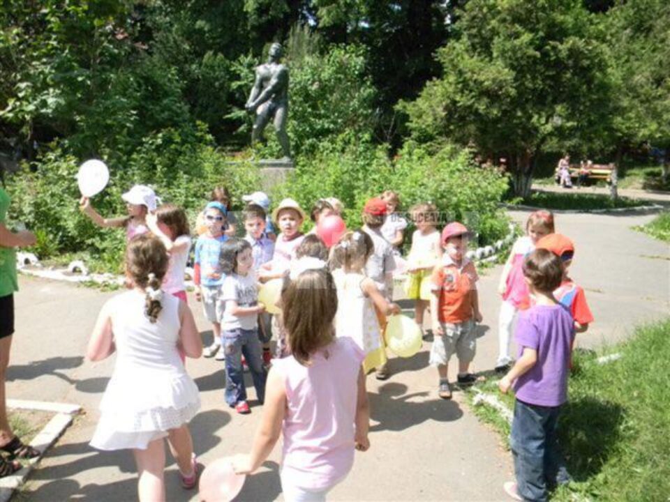 Modernizarea parcului de lângă universitate, blocată de contestarea licitației
