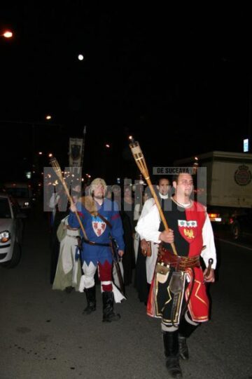 Parada cavalerilor pe străzile Sucevei