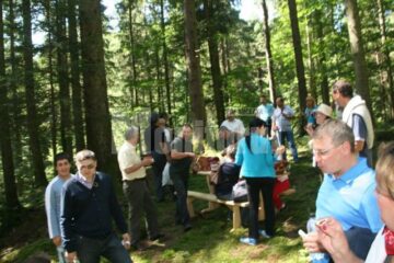 Șefii de instituții au parcurs pe jos un traseu de 4 kilometri