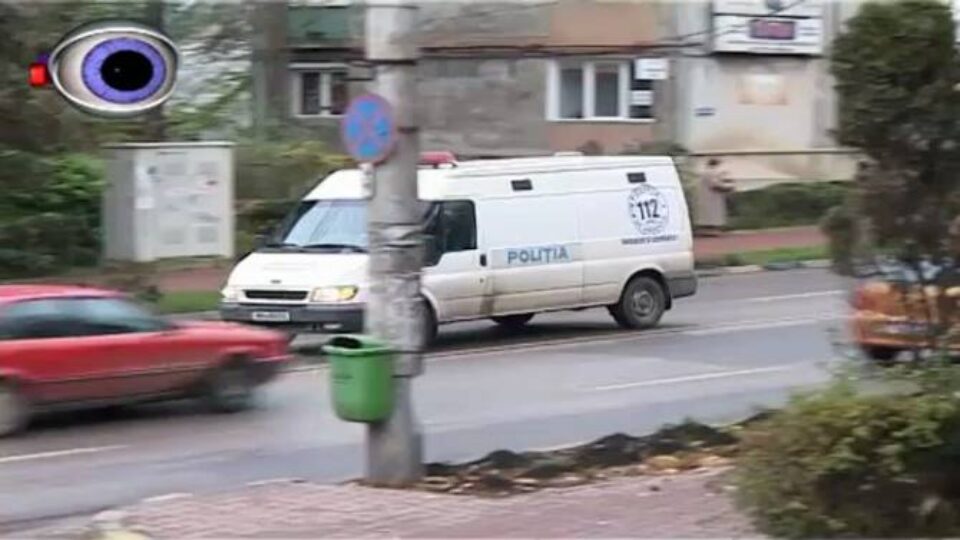 I-au redus cinci ani din pedeapsă surdo-mutului care și-a ucis soția în cadă