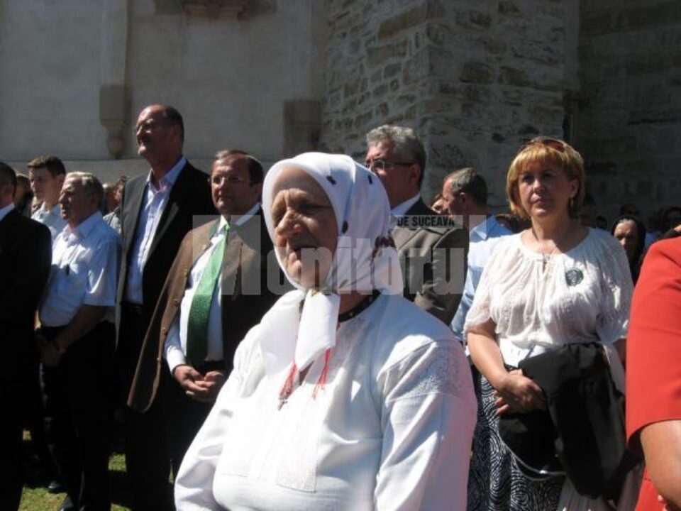 Aflat în mijlocul pelerinilor, Flutur a declarat: „Este un început și un examen pe care noi l-am câștigat