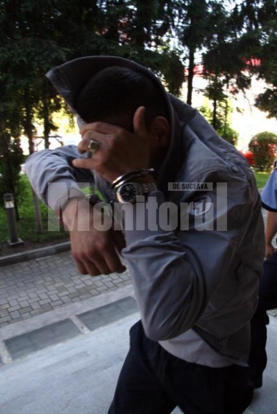 Escrocul rădăuțean este acuzat că s-a dat drept judecător la Curtea de Apel Suceava