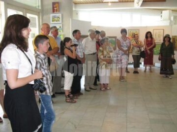 Participanți la vernisajul expoziției