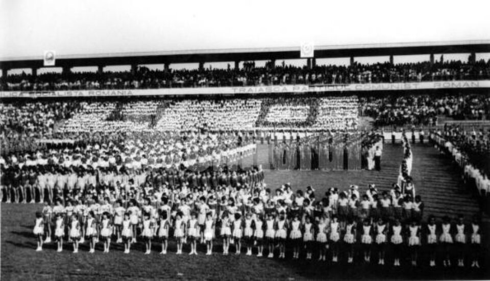 Fotografie aparținând lui Petru Enache - manifestare pe Areni, 23 August 1984