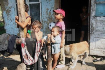 Comunitatea de țigani din cătunul Tâmpoceni, comuna Păltinoasa