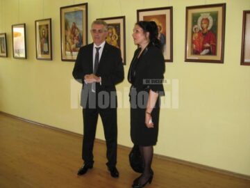 Consulul General al Ucrainei la Suceava Vasyl Boiechko și Nadia Boiechko, la vernisaj
