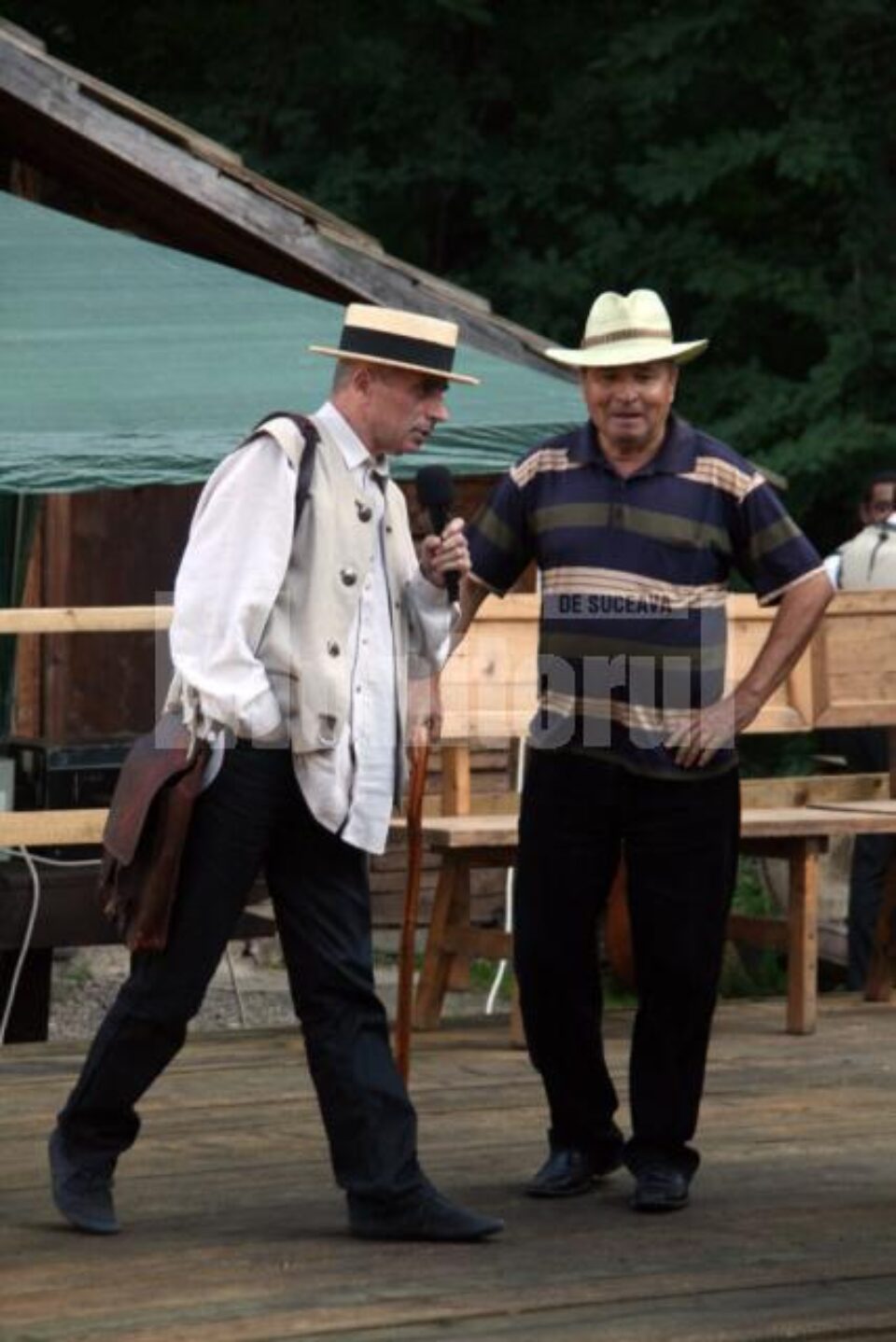 Rapsodul Grigore Leșe a întreținut atmosfera la festival